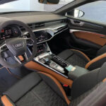 Rat og skærm fra venstre